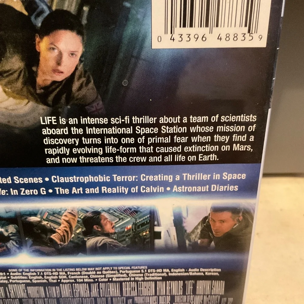 Blu Ray Disc - LIFE. V50